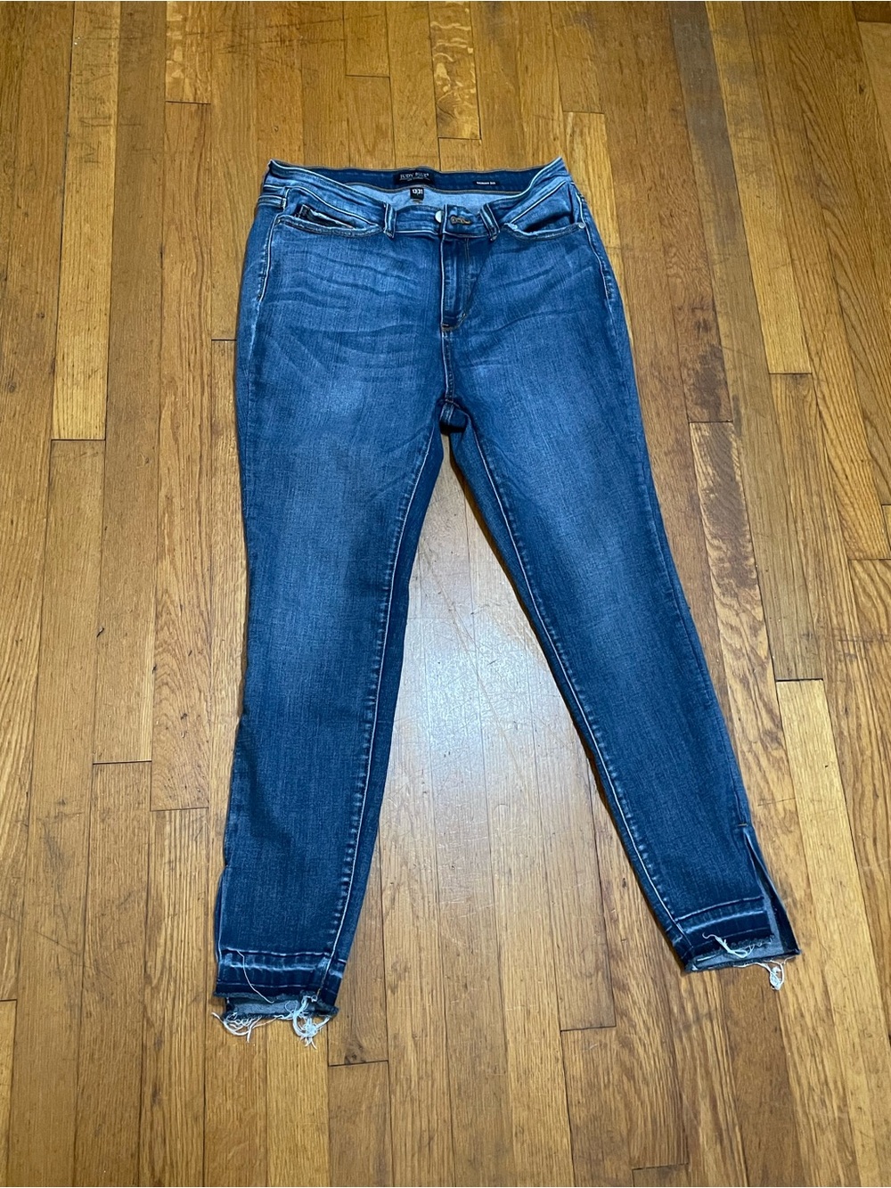 Women’s Dark Blue Stretch Skinny Jeans